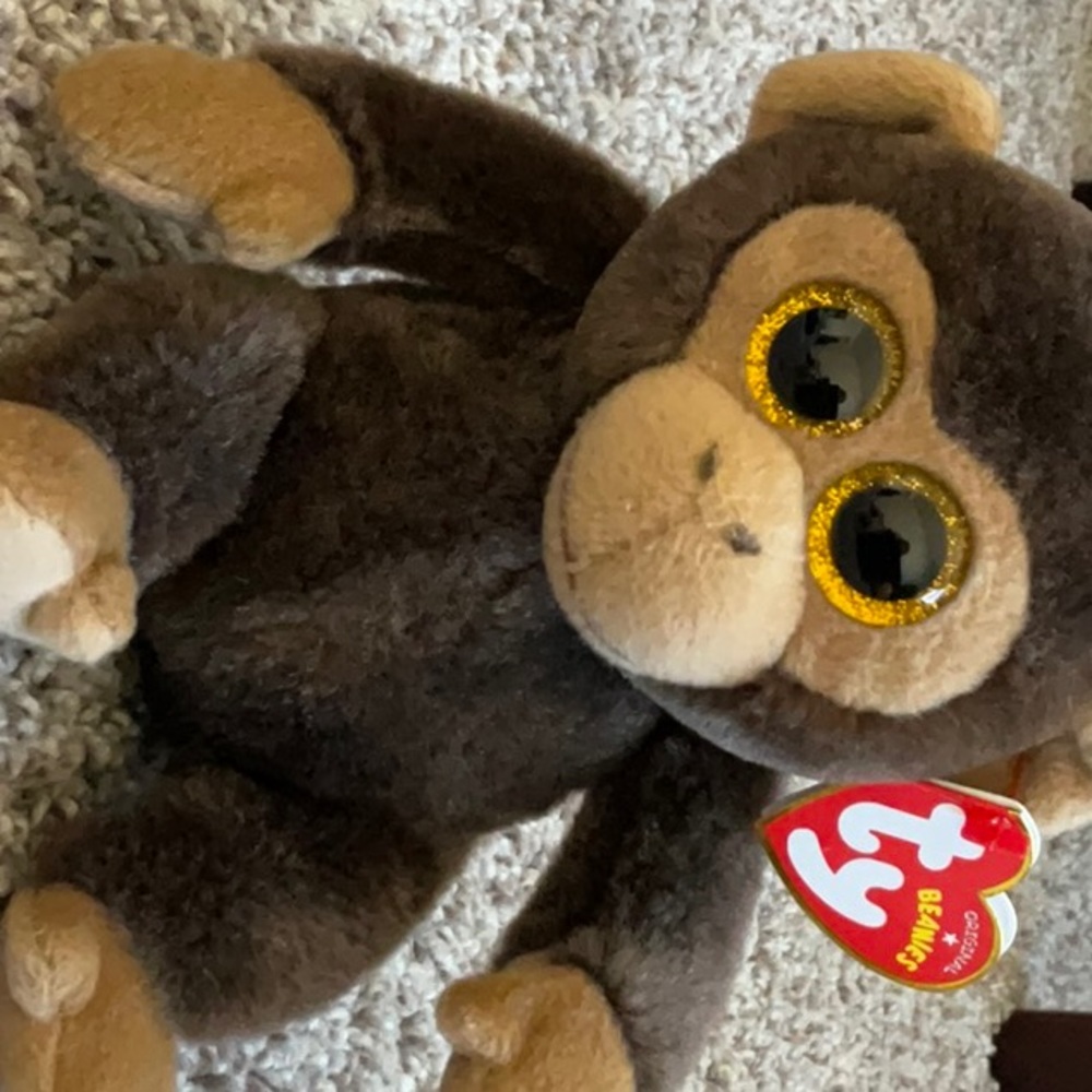 A monkey stuffed animal